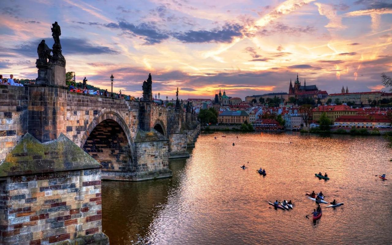 Black Gold Kingdom Prag Exterior foto